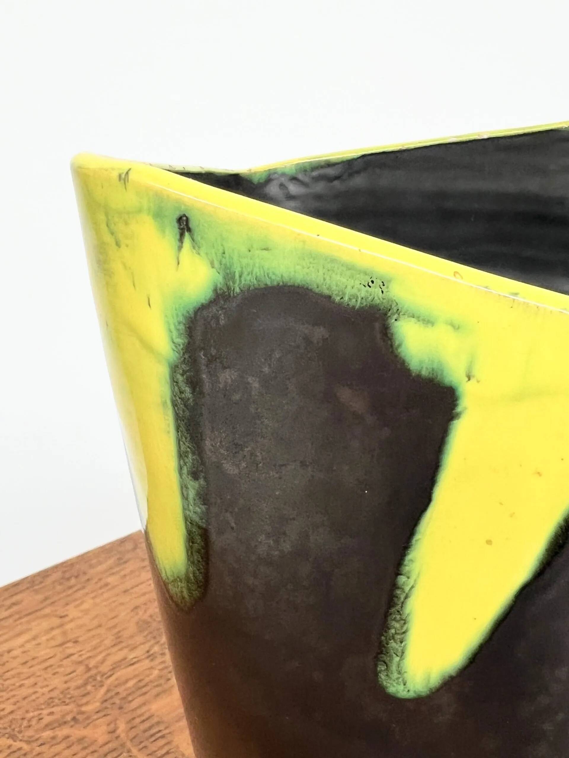 Vallauris Lunetta ceramic vase, model 5J2