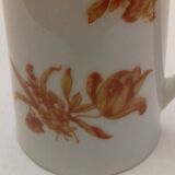 1 set of 3 porcelain pitchers