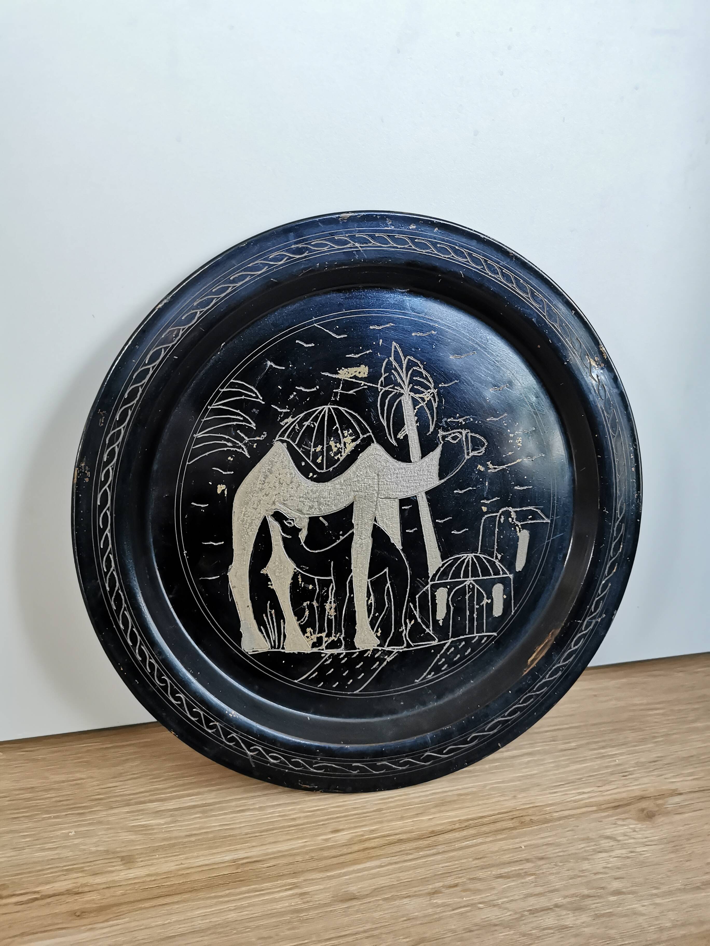 Plaque en laiton vintage de chameau : décoration murale tunisienne des années 1980
