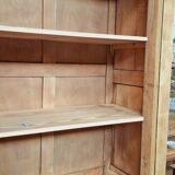 Sideboard with 2 glass panels