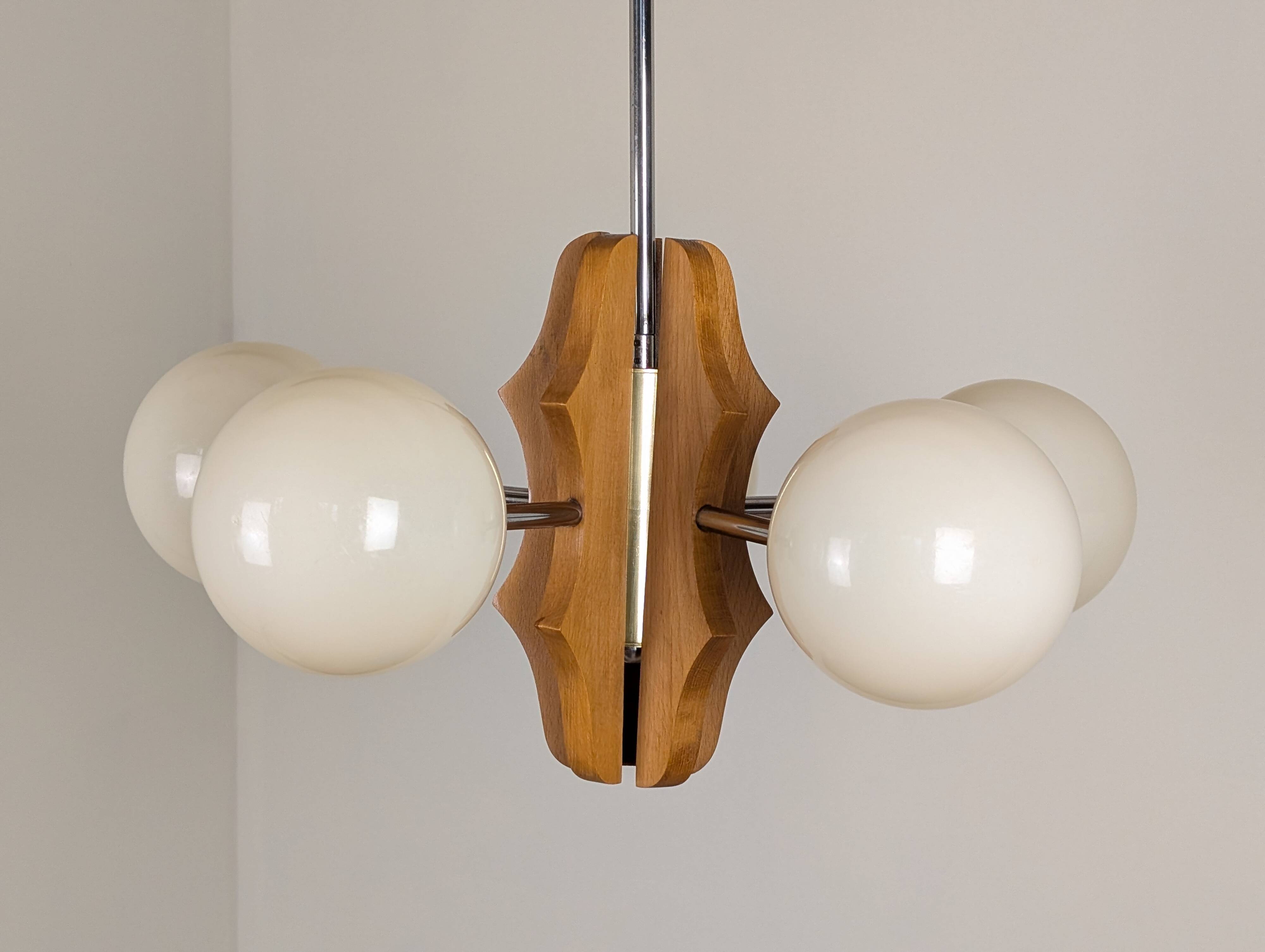 Lustre tchécoslovaque années 60