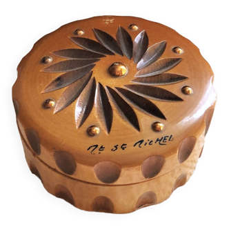 Carved wooden box popular art handmade France vintage