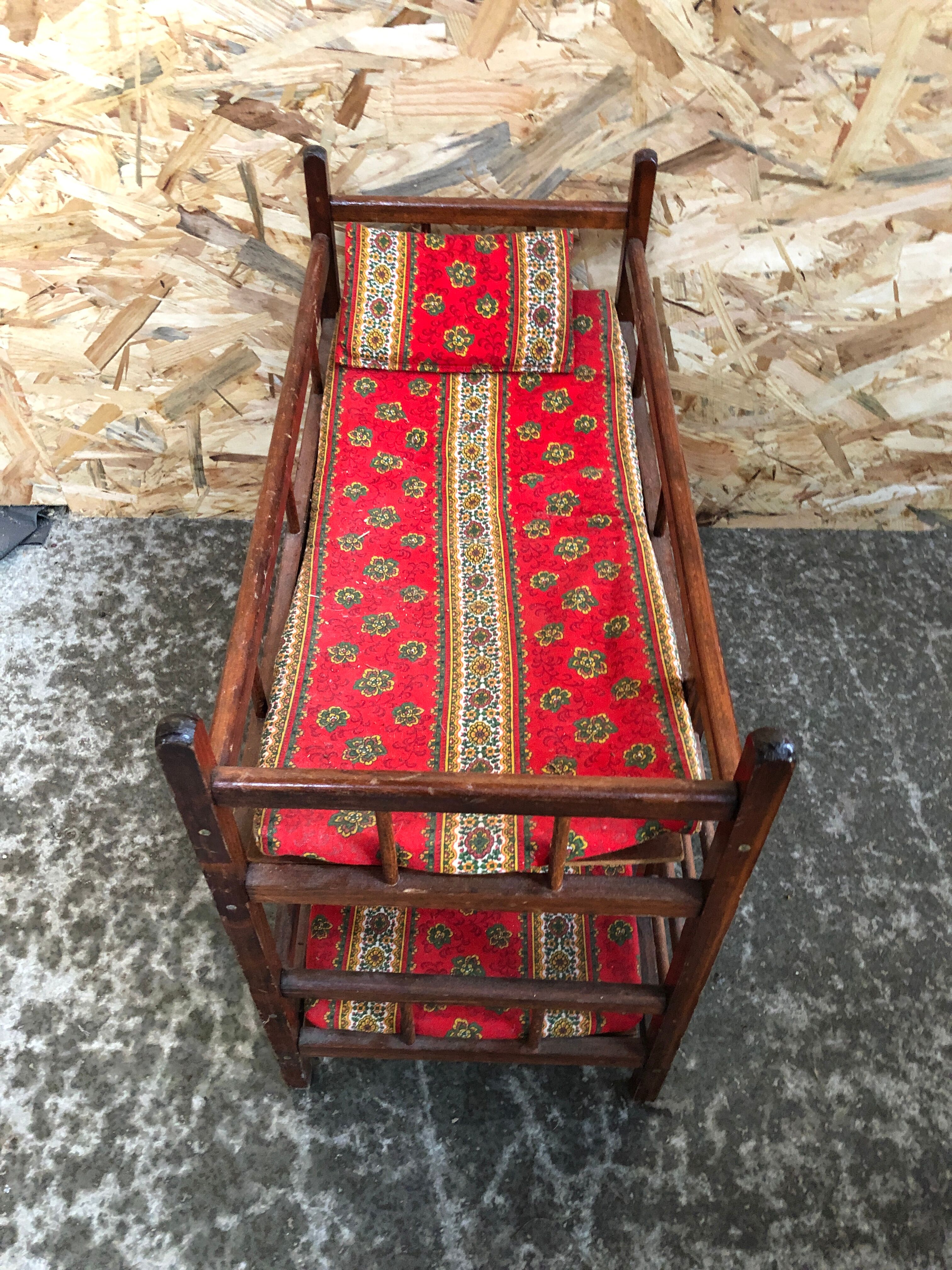 Old bunk bed doll wood + mattresses & cushions vintage fabric
