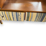 Dressing table in natural wood and fabrics