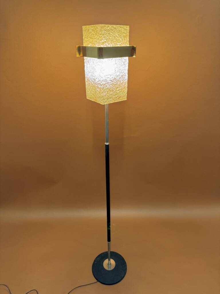 1960 resin lamp post