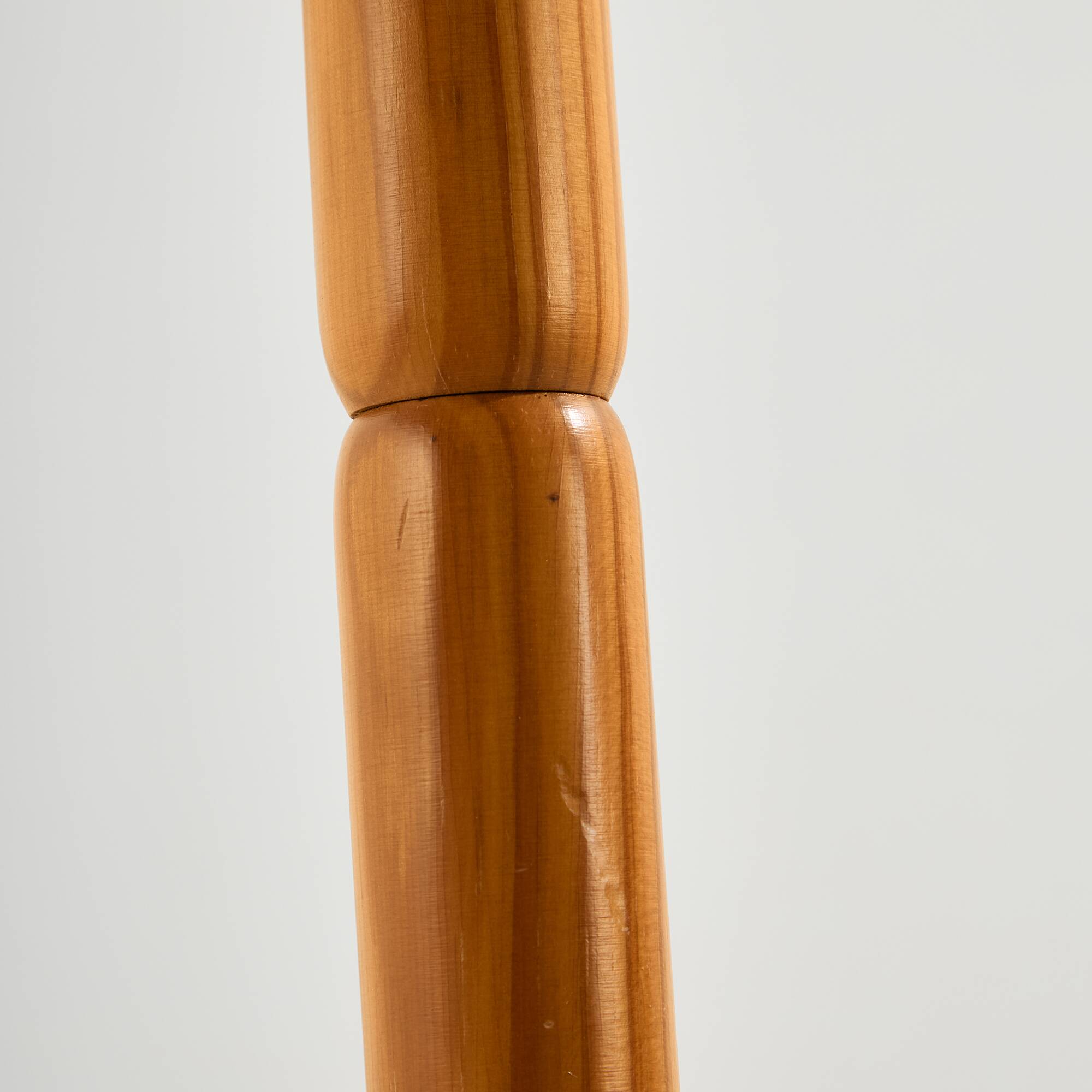 Pine floor lamp for Solbackens Svarveri