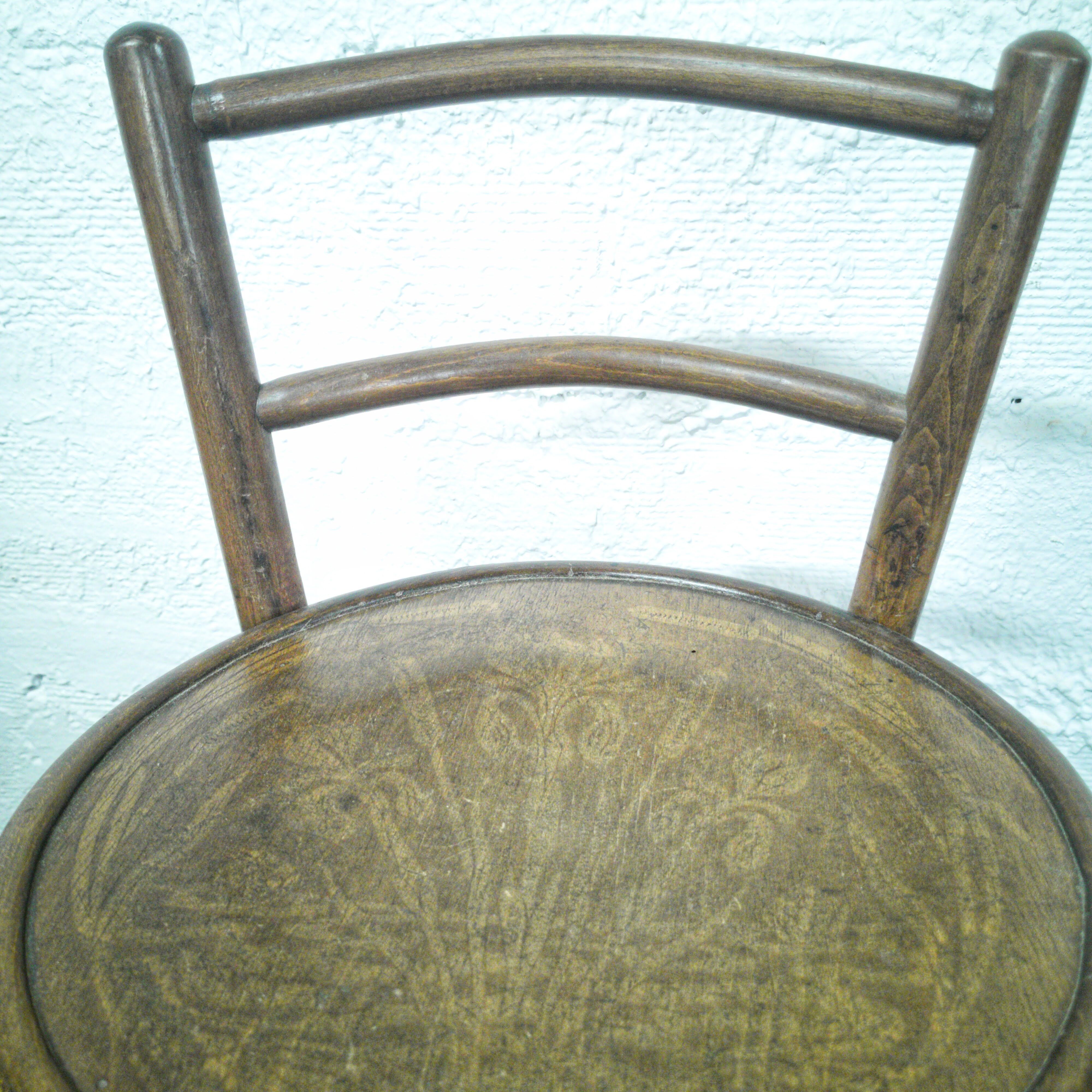 Codina curved wooden high chair