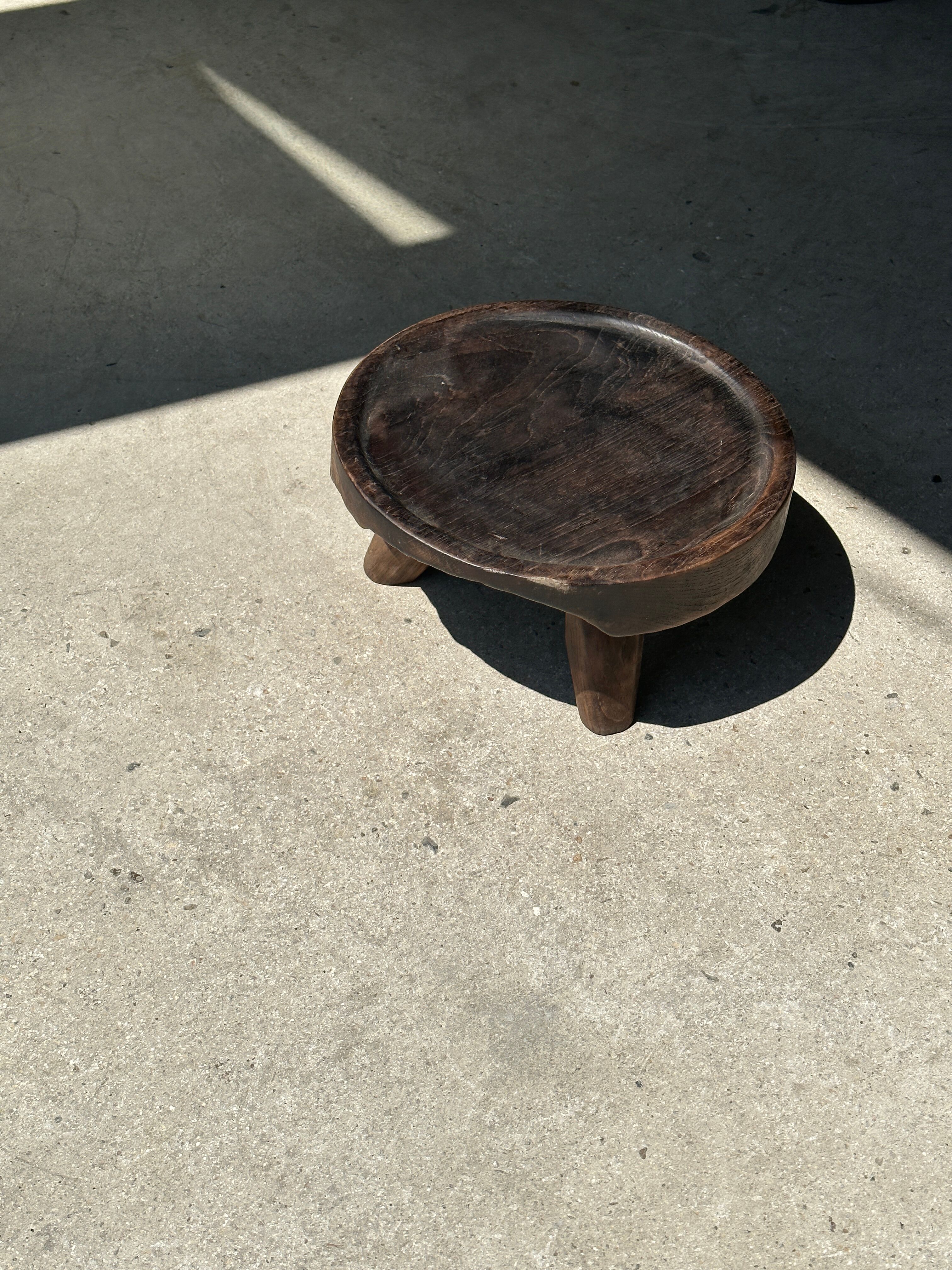 Small tripod stool low in dark brown upcycled teak