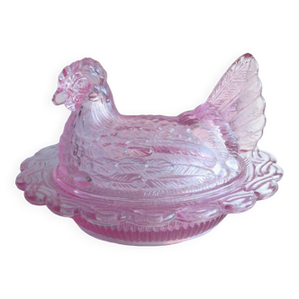 Slush box, Hen on its nest, pink-parma glass: Vallérysthal