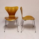 Pair of chairs by Arne Jacobsen for Fritz Hansen