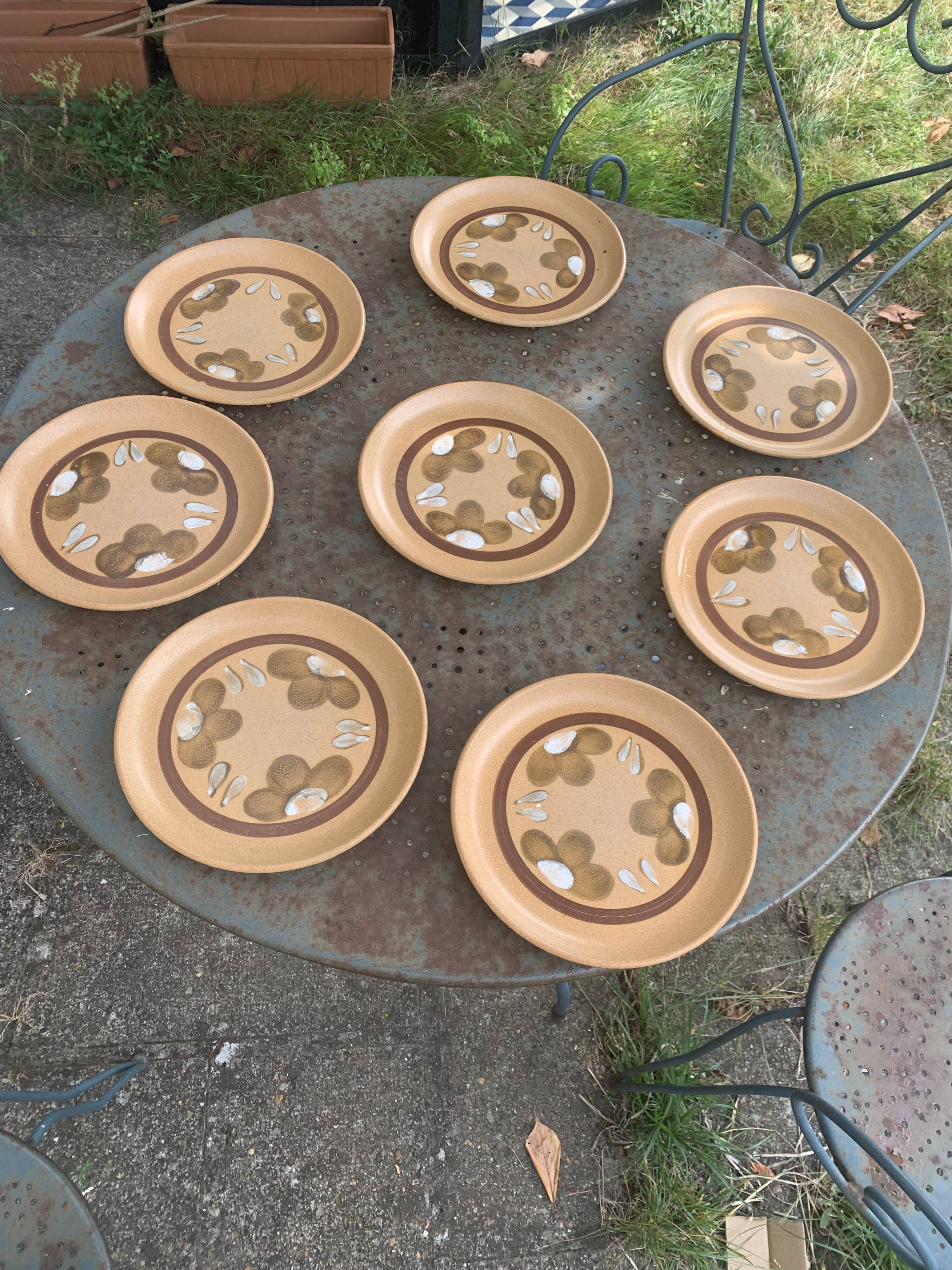 8 vintage Sarreguemines stoneware flower pattern dinner plates, France