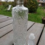 Carafe en verre ciselé
