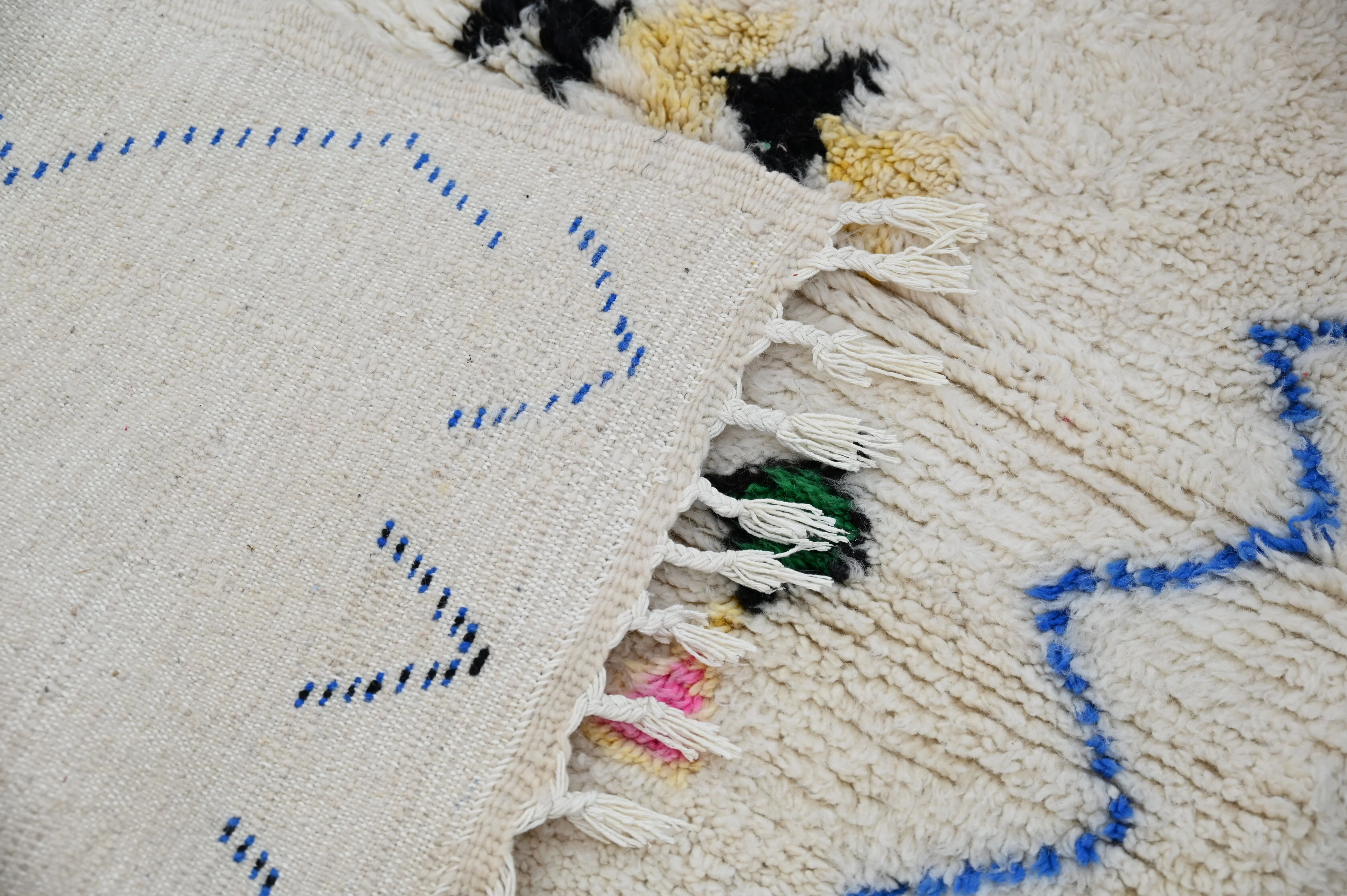Handwoven coloured wool rug, 145 x 105 cm - P426