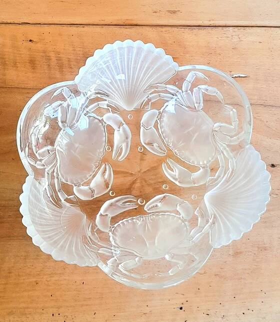 Mikasa crystal salad bowl with seashell and crab design
