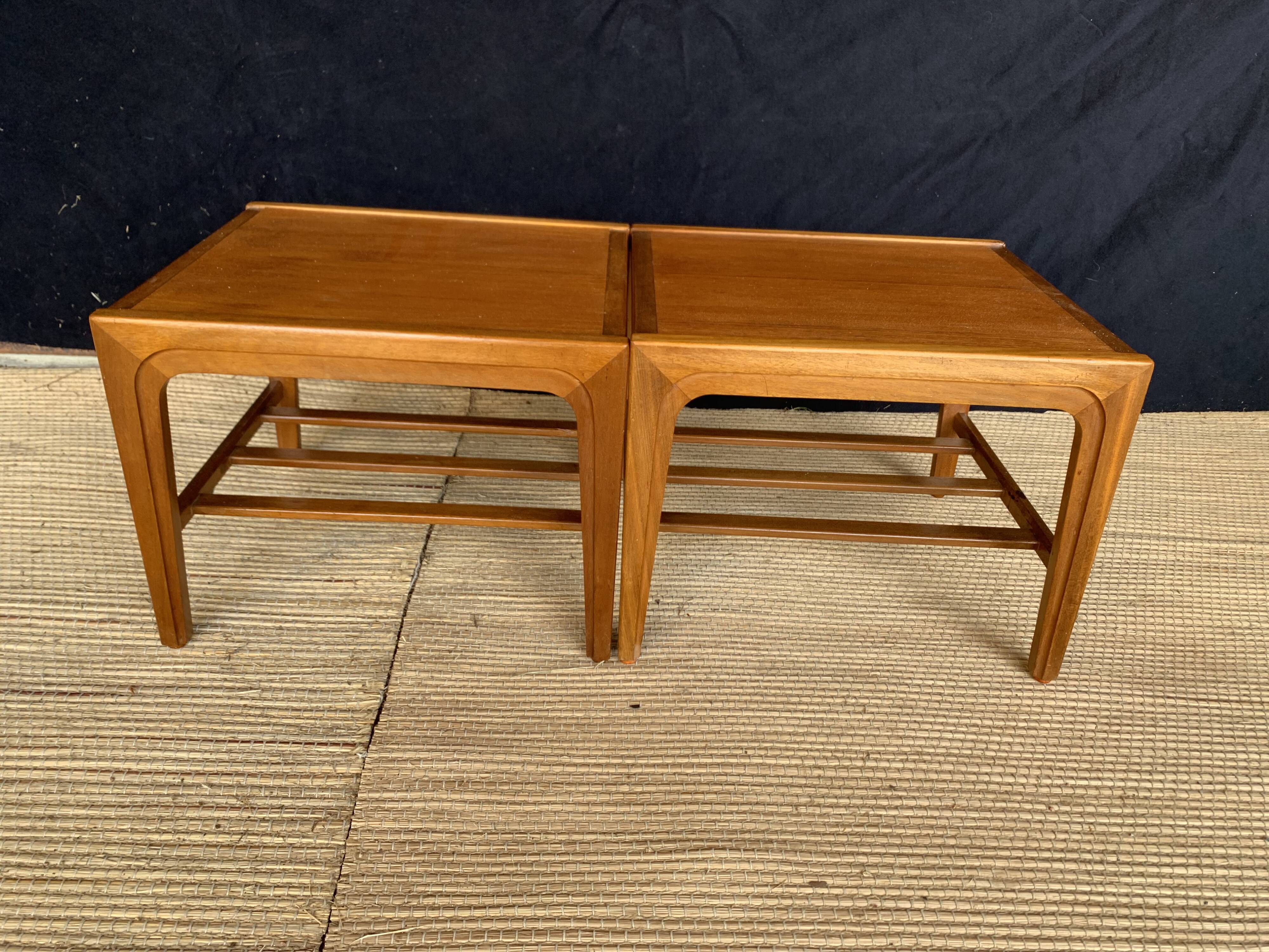 Pair of Scandinavian coffee tables