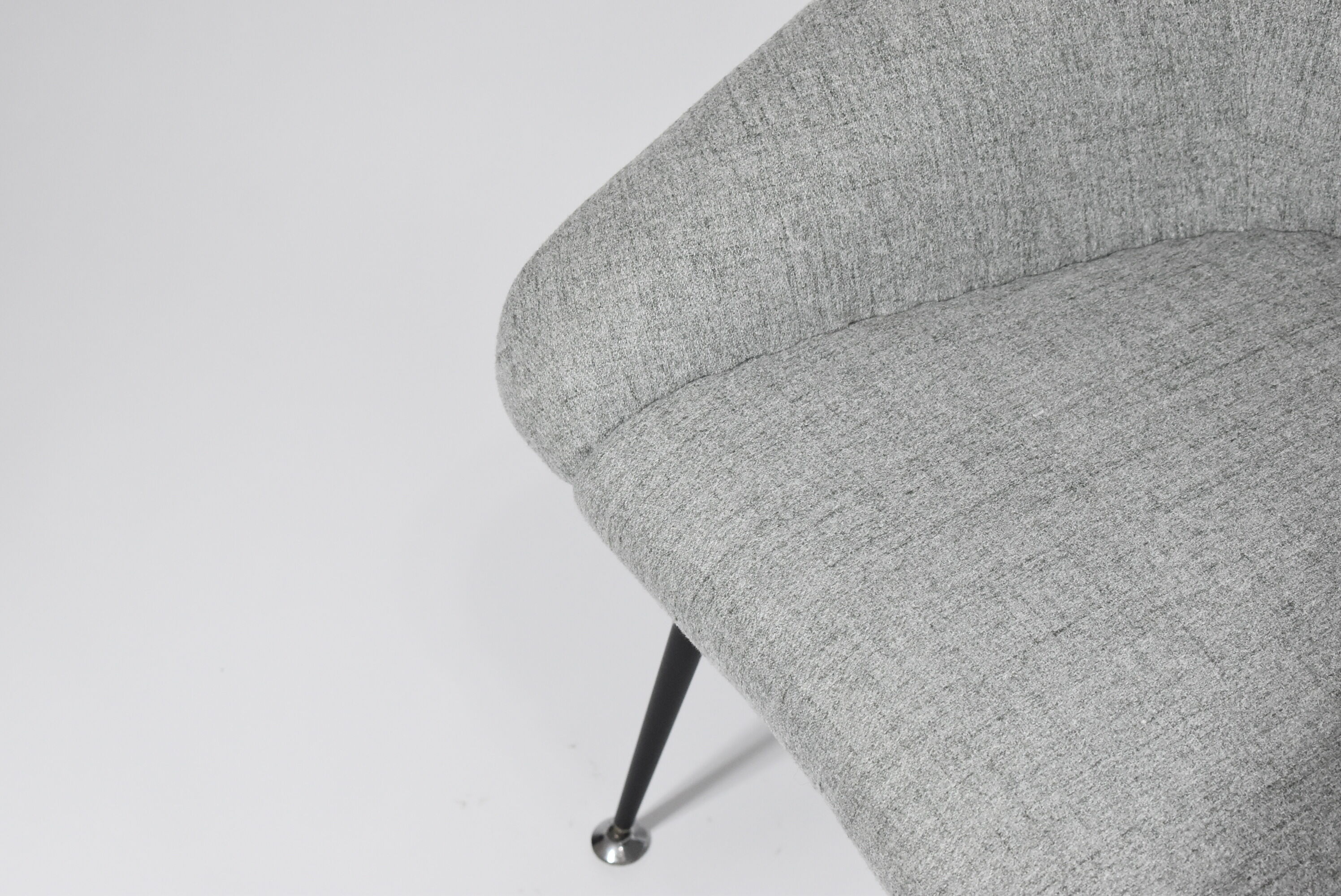 Fauteuil Eva, restauré, années 1960, gris