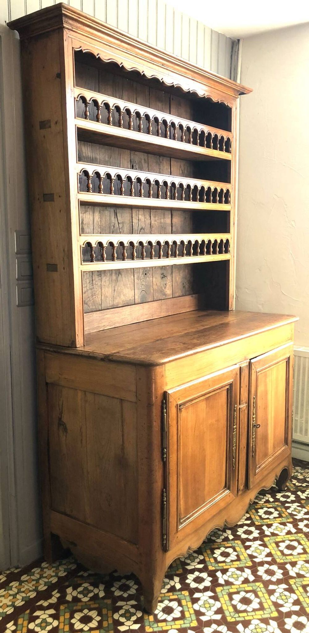 Restored cherrywood dresser, 18th century period, beautiful patina