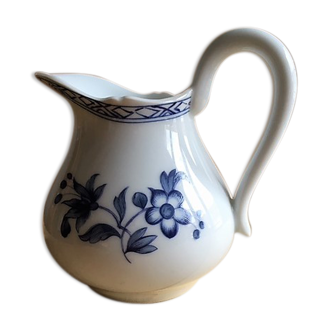 Milk pot