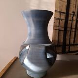 Ceramic vase by Jean de Lespinasse