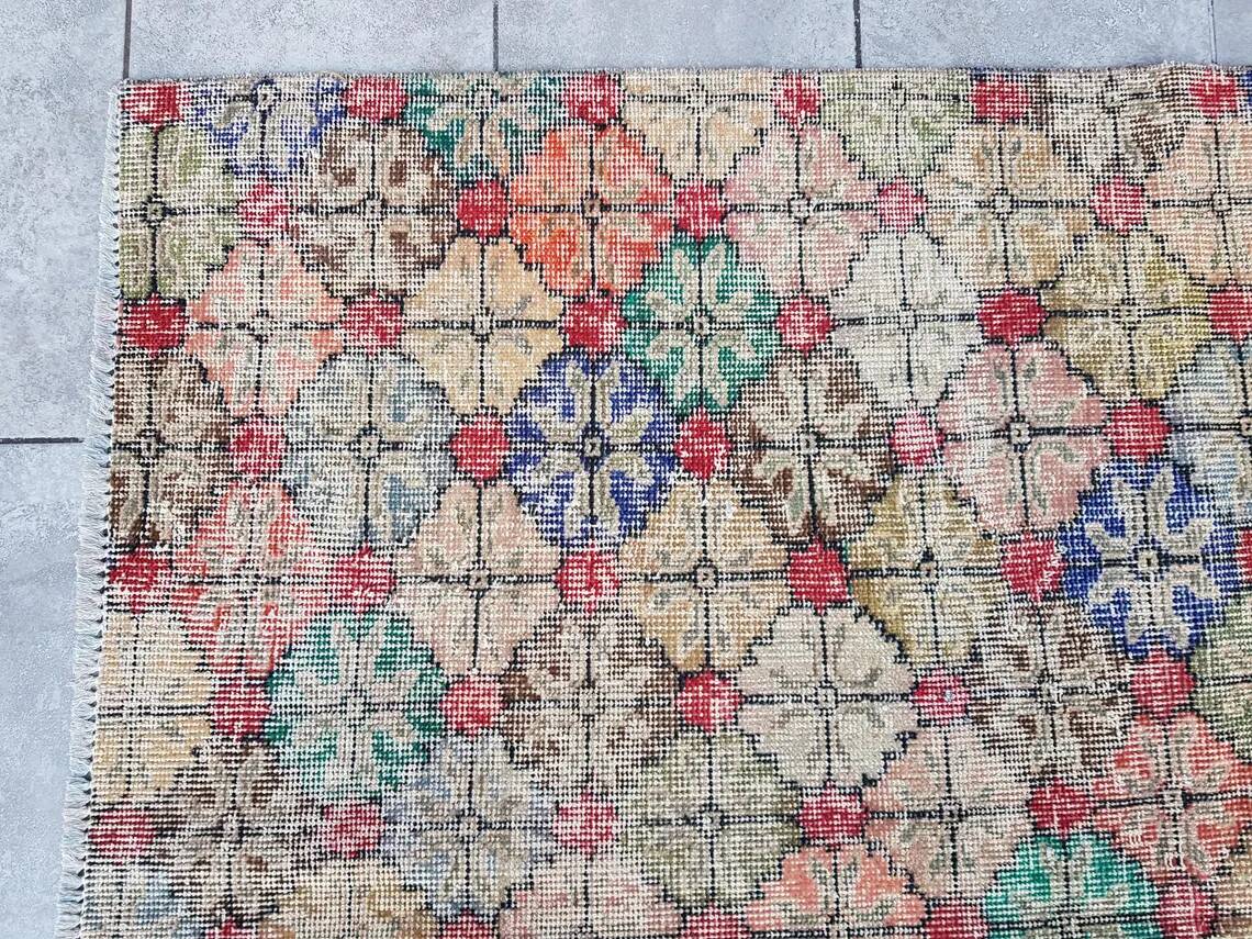 Geeometric Vintage Anatolian Rug sku 1081