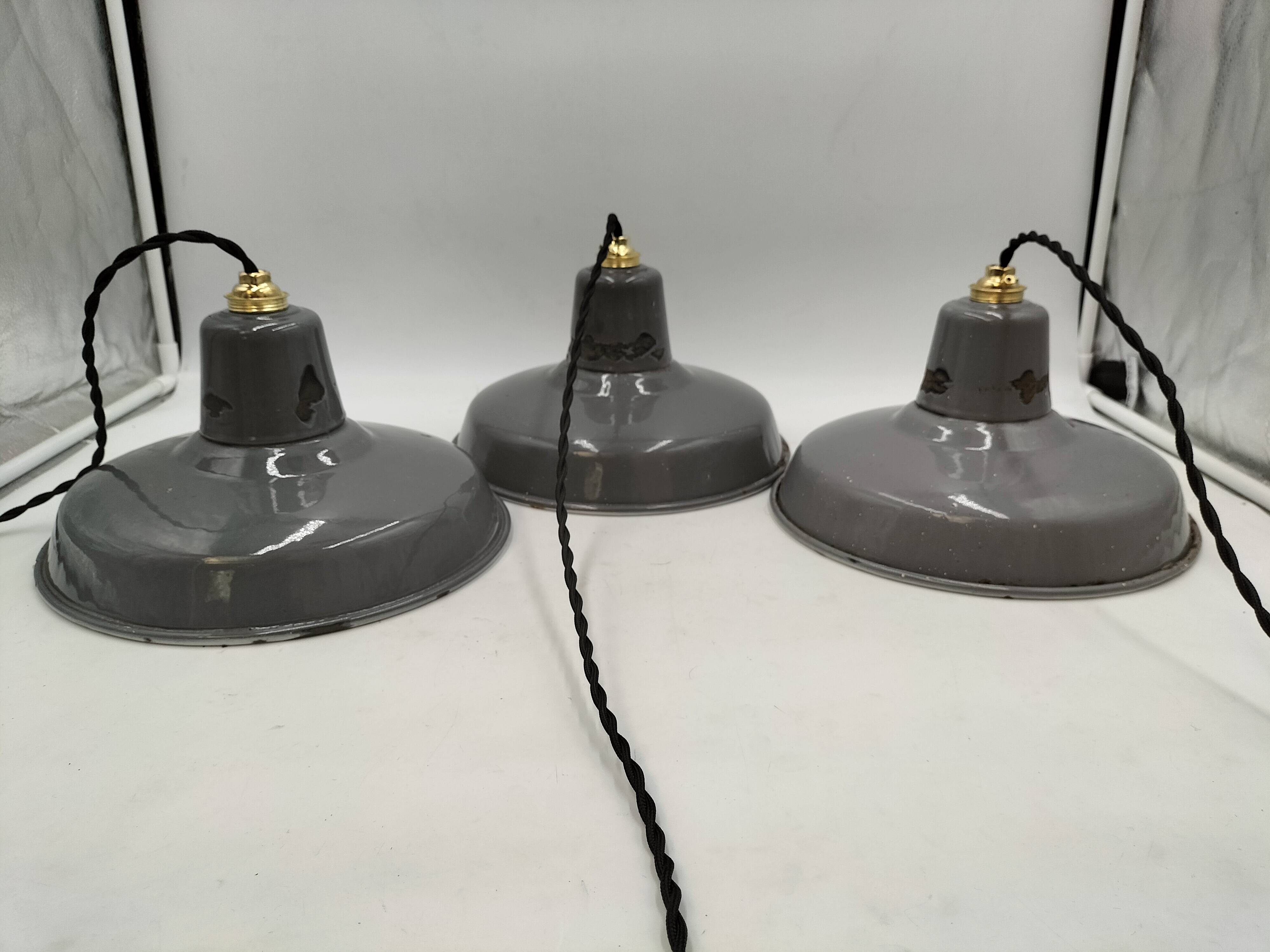 3 industrial pendant lights