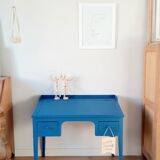 Retro child desk