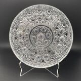 Compartmentalized dish in worked glass