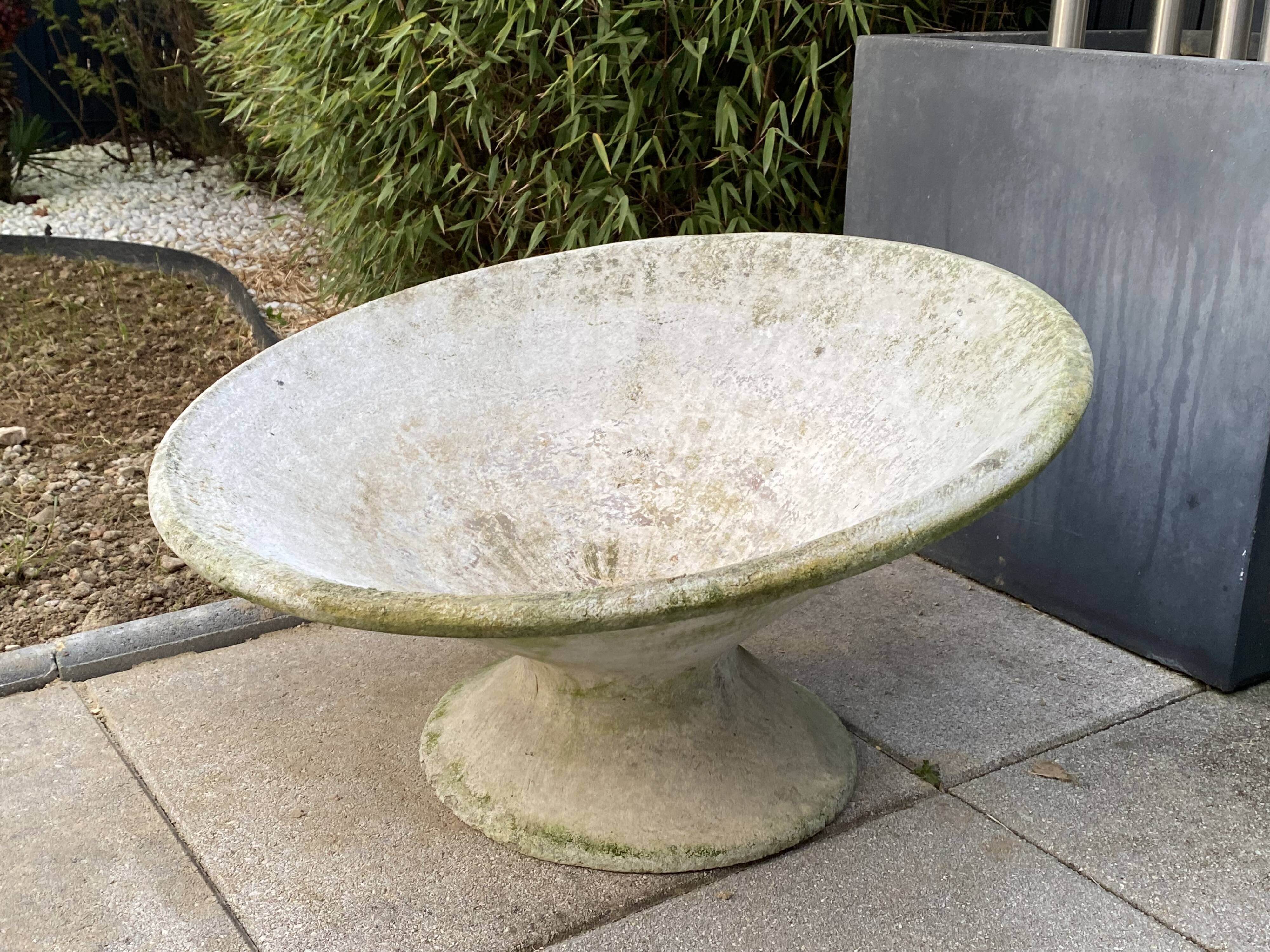 Diabolo slanted planter from the 70s