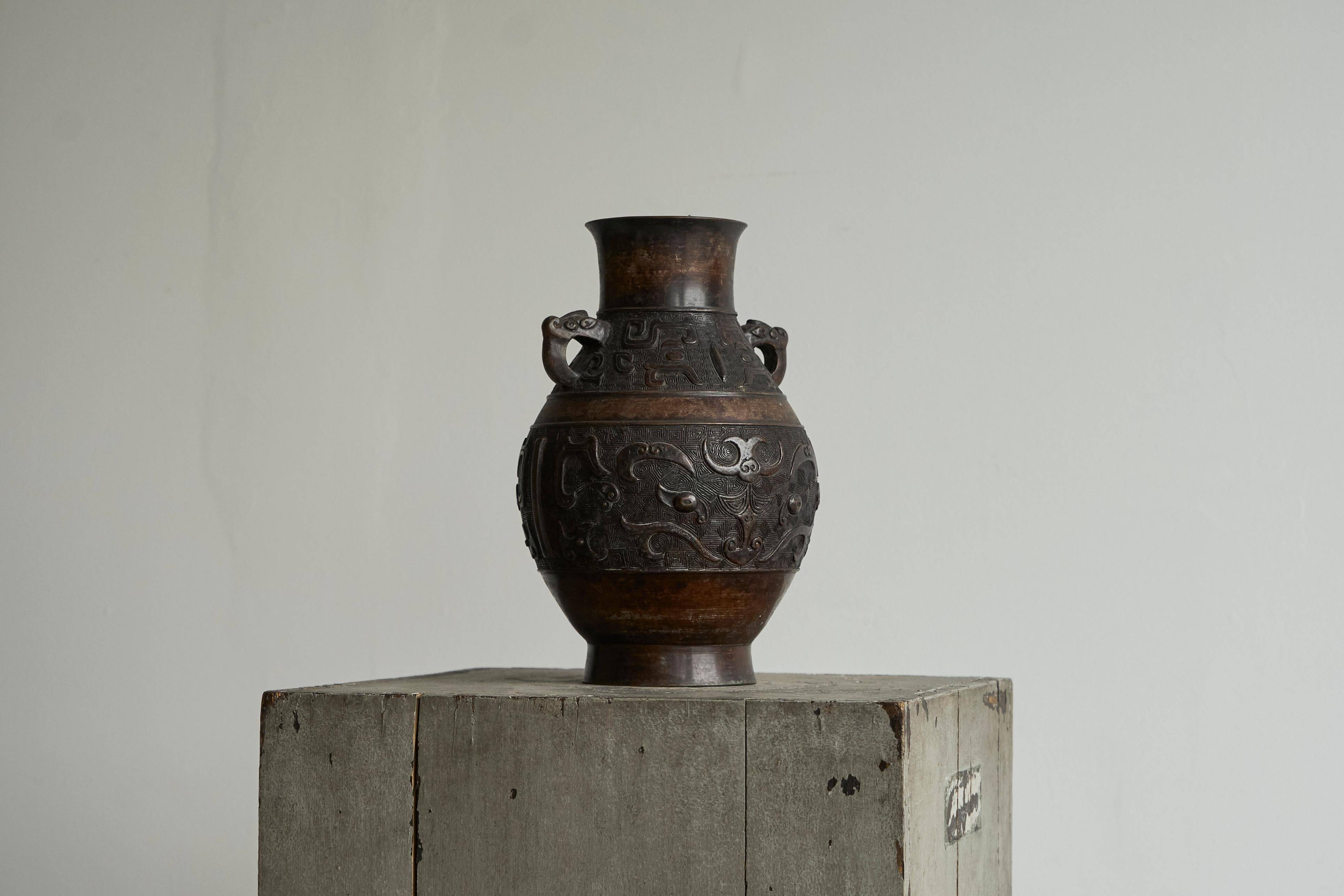 Japanese bronze vase from the early 20th century.