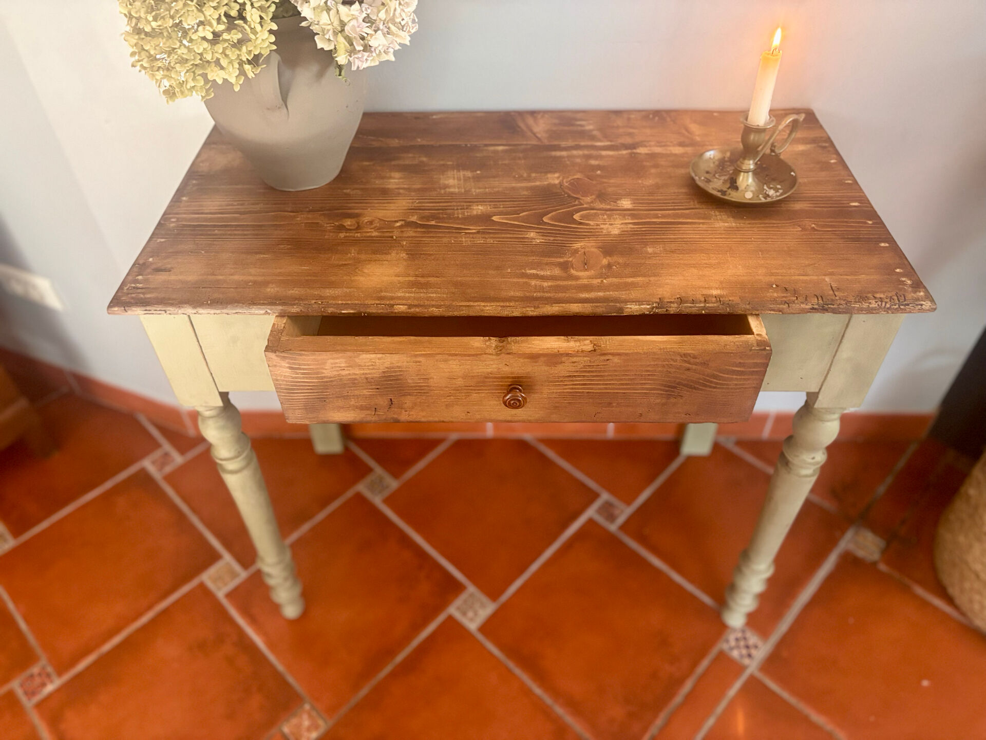 Old patinated wooden console – French country spirit, turned legs.