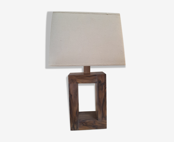 Lampe en noyer modèle unique