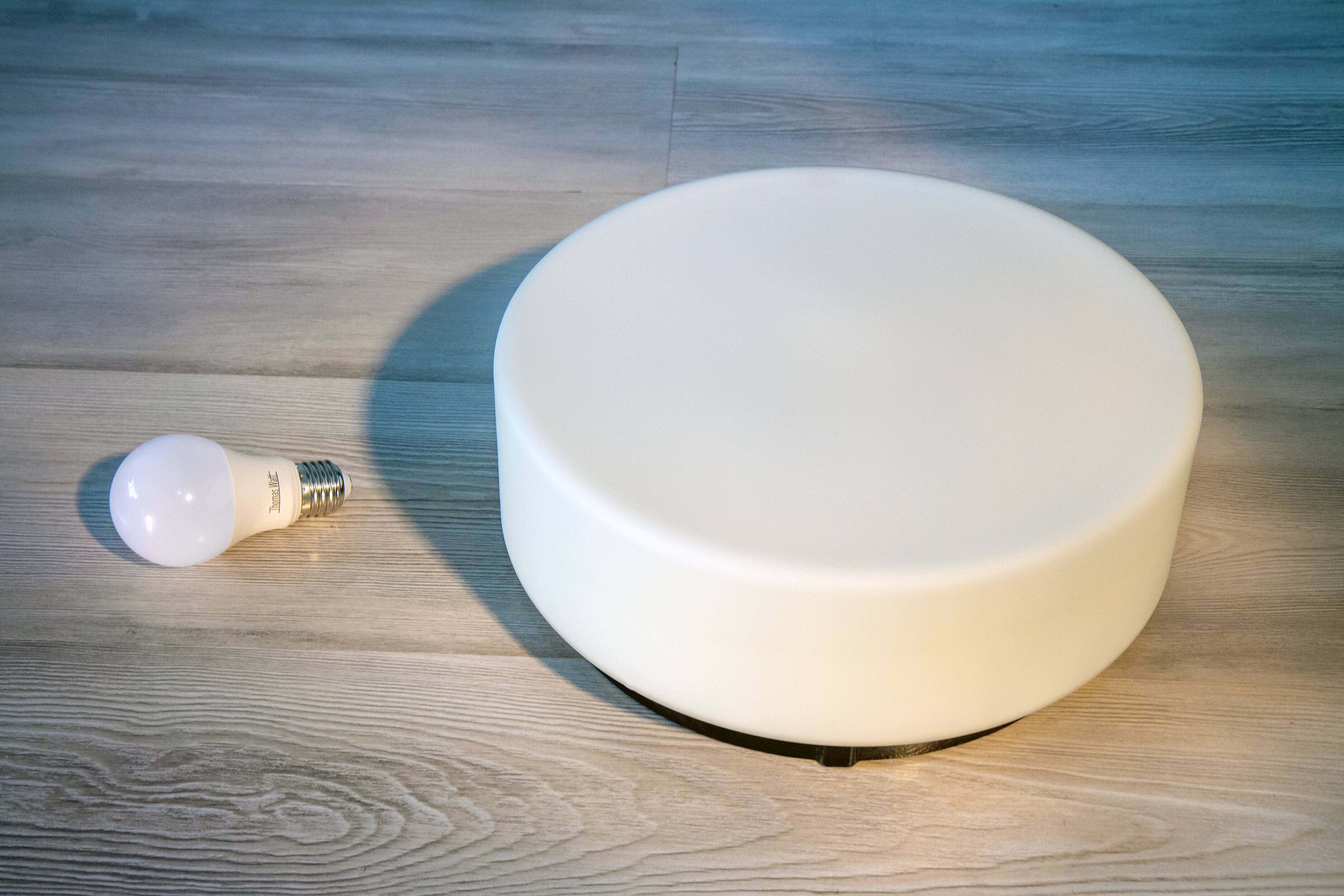 Large modernist ceiling light from the 60s, Vianne glassware, new.
