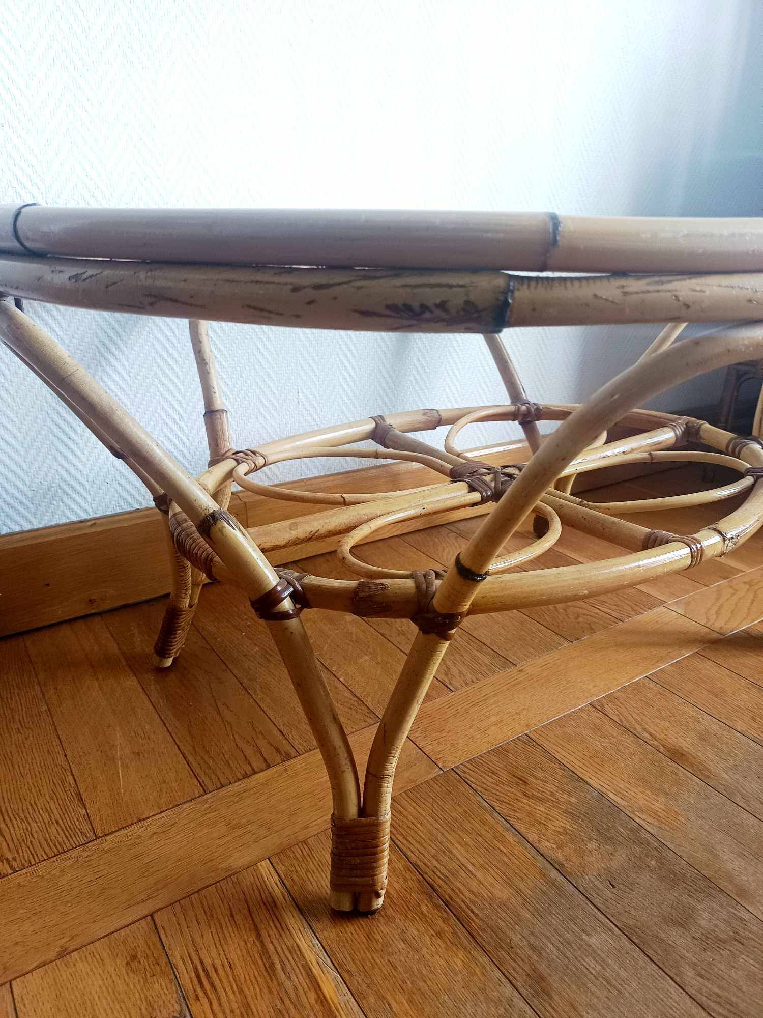 Table basse en rotin vintage 1970