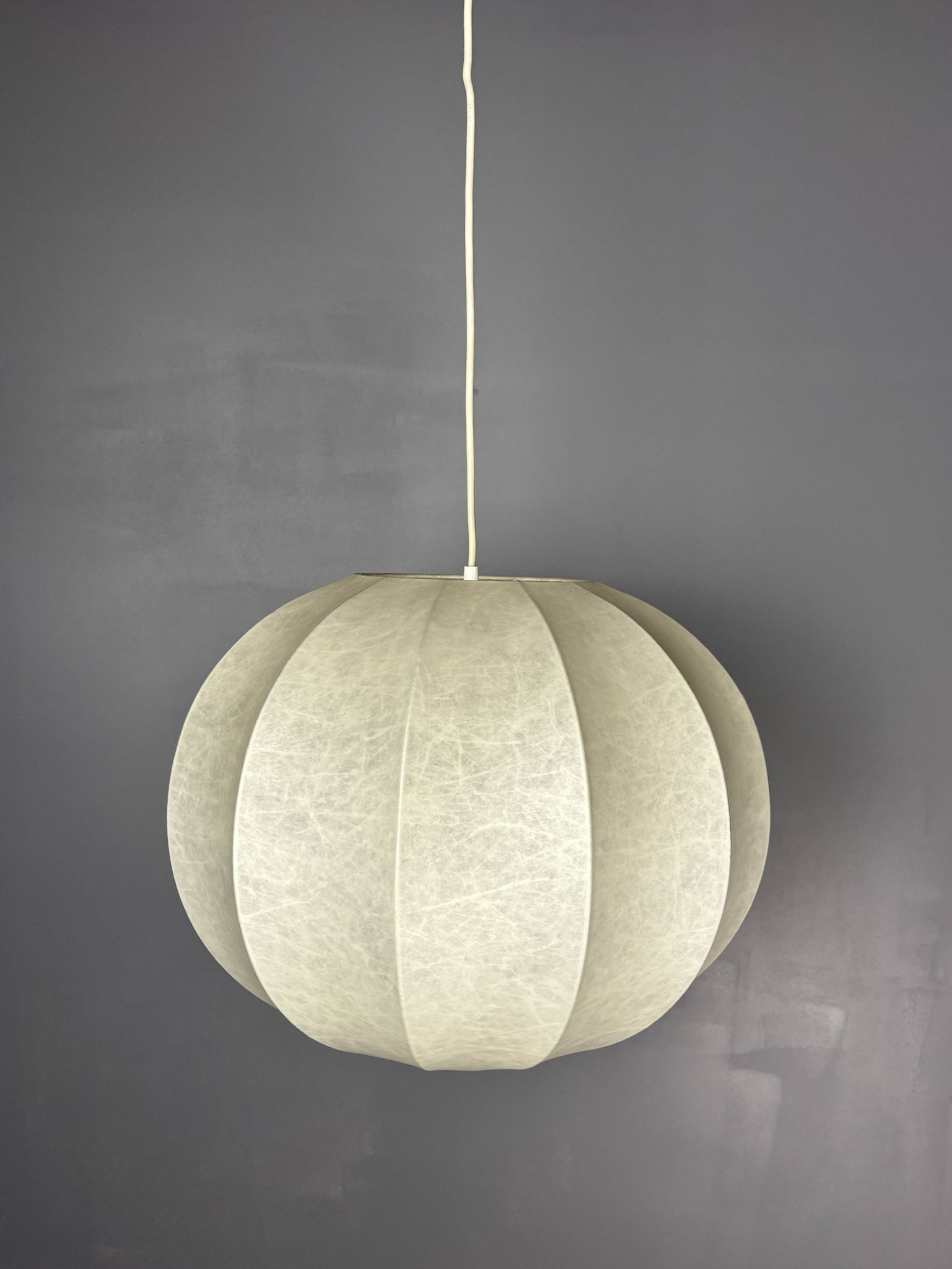 Midcentury space age cocoon hanging pendant ceiling lamp, 1960s