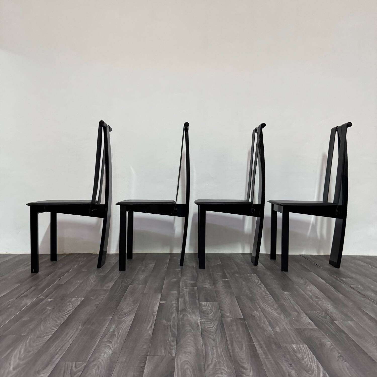 Set 4 Sedie Da Pranzo Postmoderne Design Anni ‘80 Modernariato