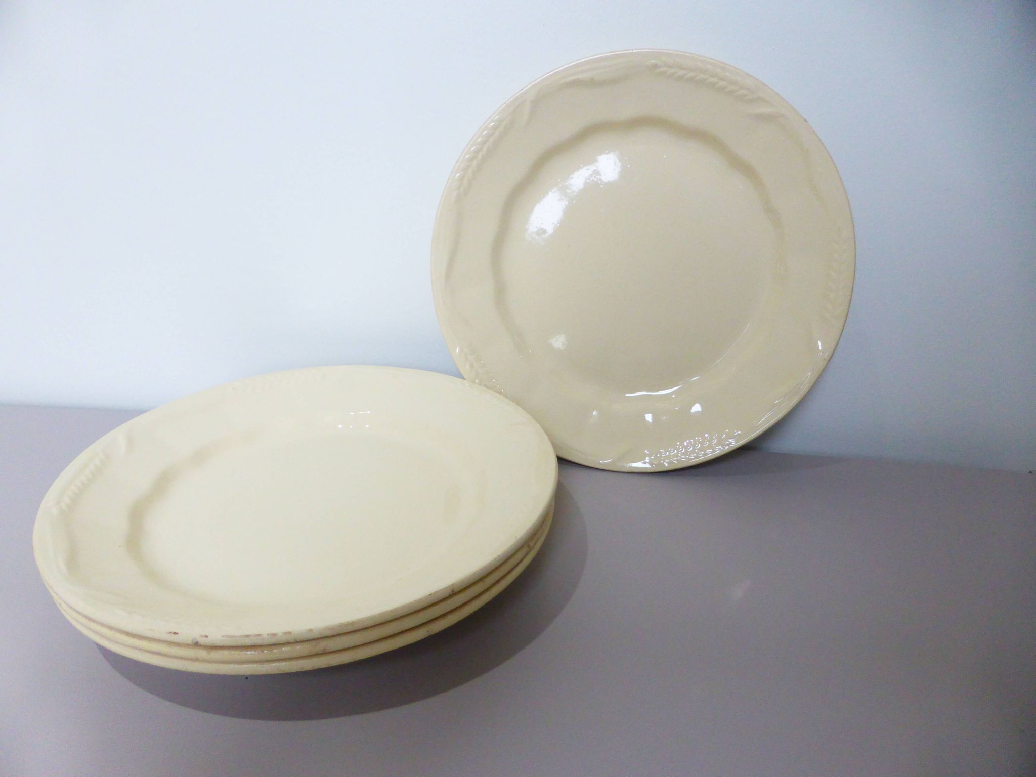 Set of 4 vintage flat plates from Moulin des Loups and St Amand 210369