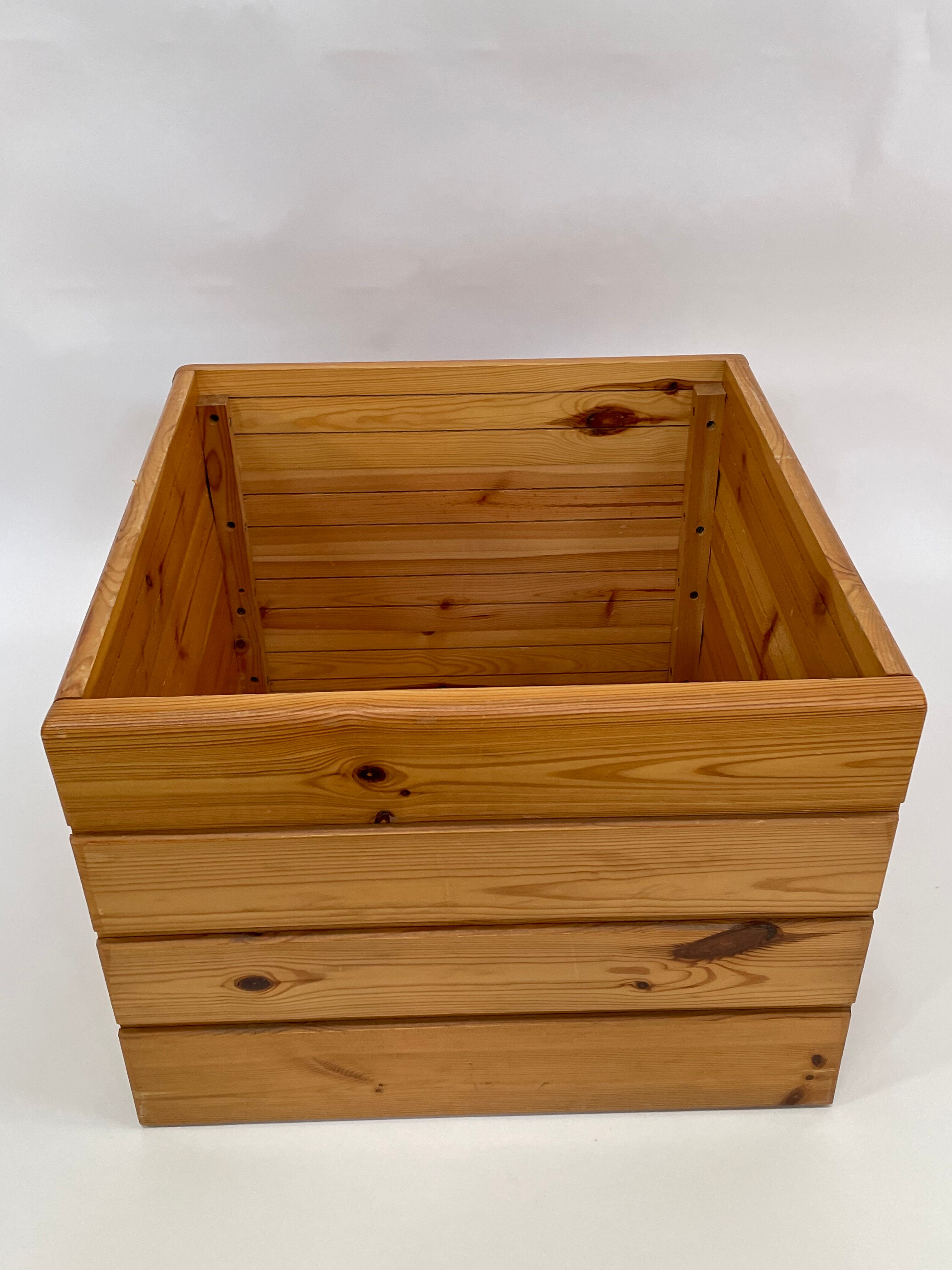 Vintage pine storage box basket wood minimalism 60s