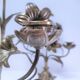 Paire de chandeliers laiton bronze décor floral