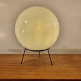 Large plastic sphere globe table lamp – Raak Amsterdam | Vintage design lamp