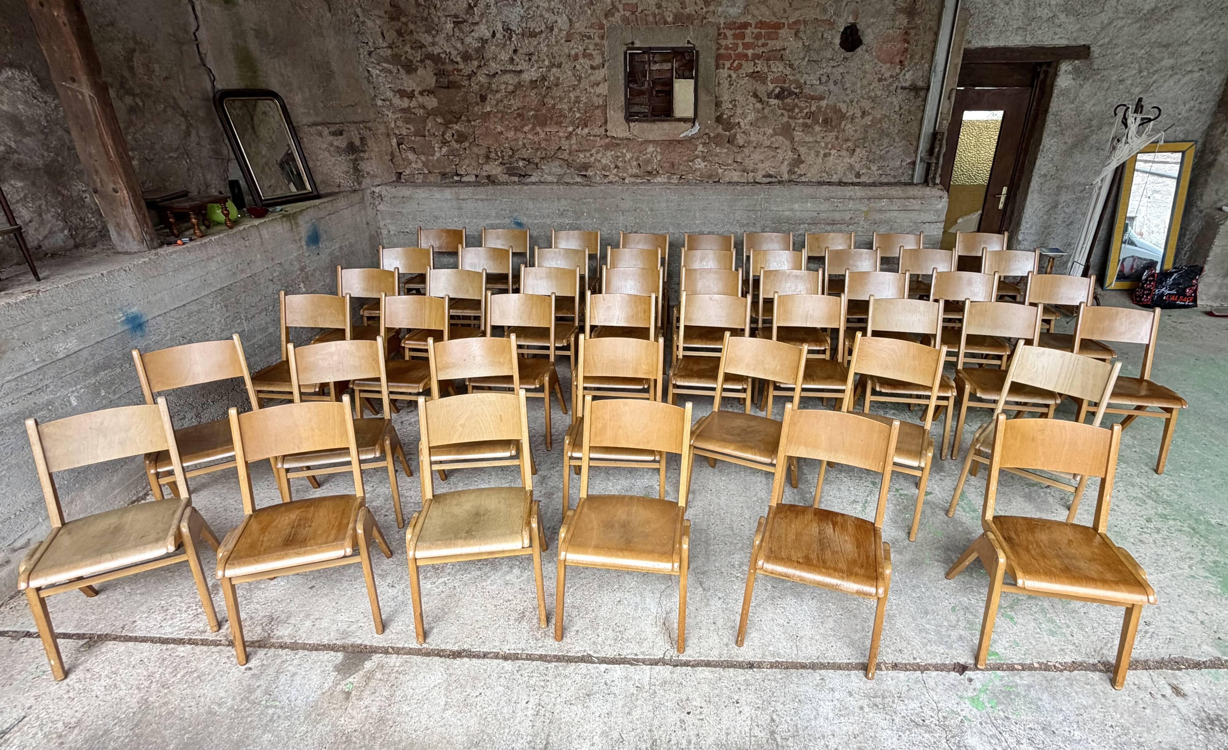 ✨ Set of 50 French modernist stackable chairs – Vintage 1960s