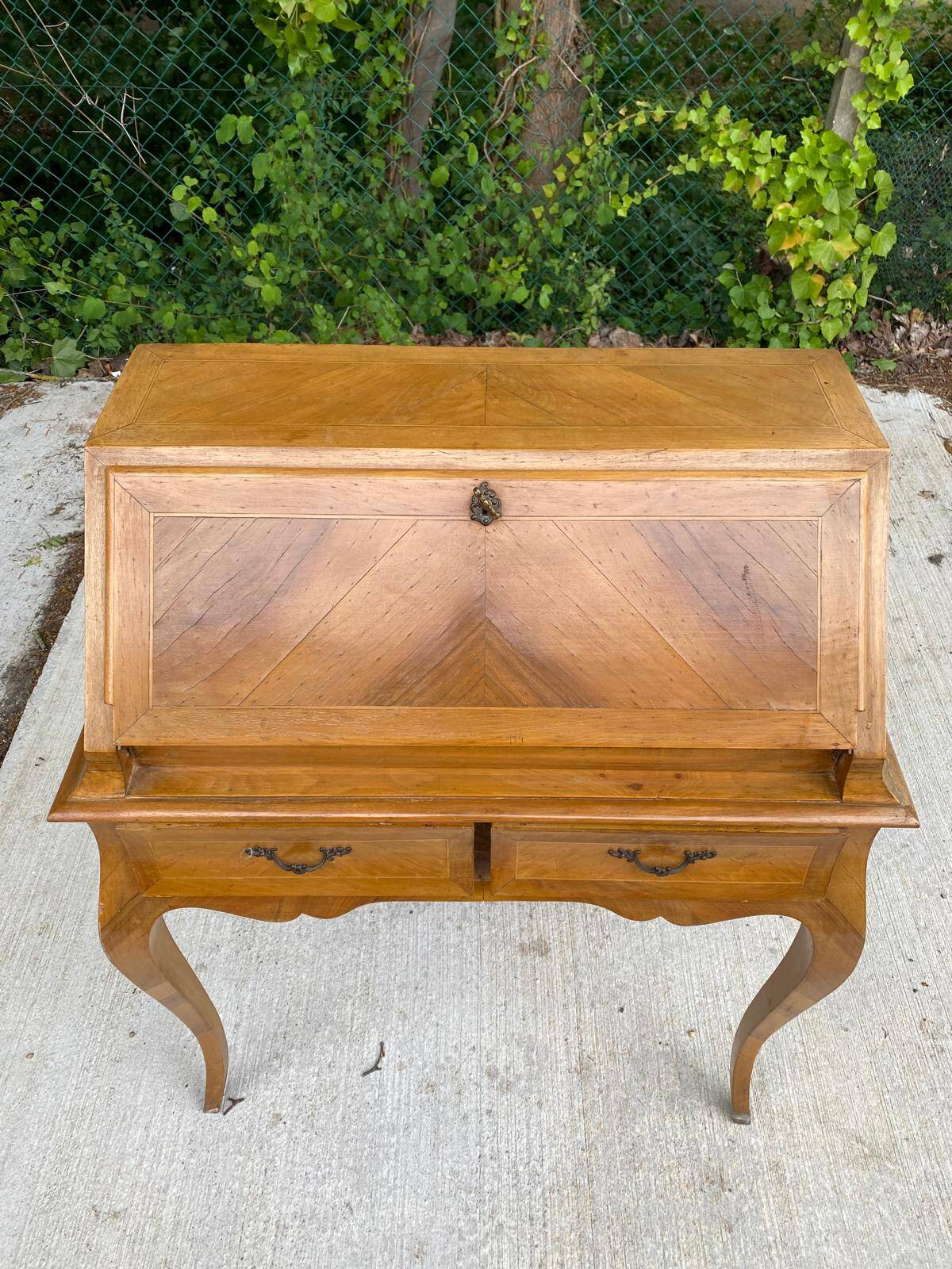 Louis XV style sloping desk in gilded marquetry, Napoleon III period