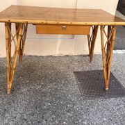 bureau rotin pieds tour Eiffel vintage 1960