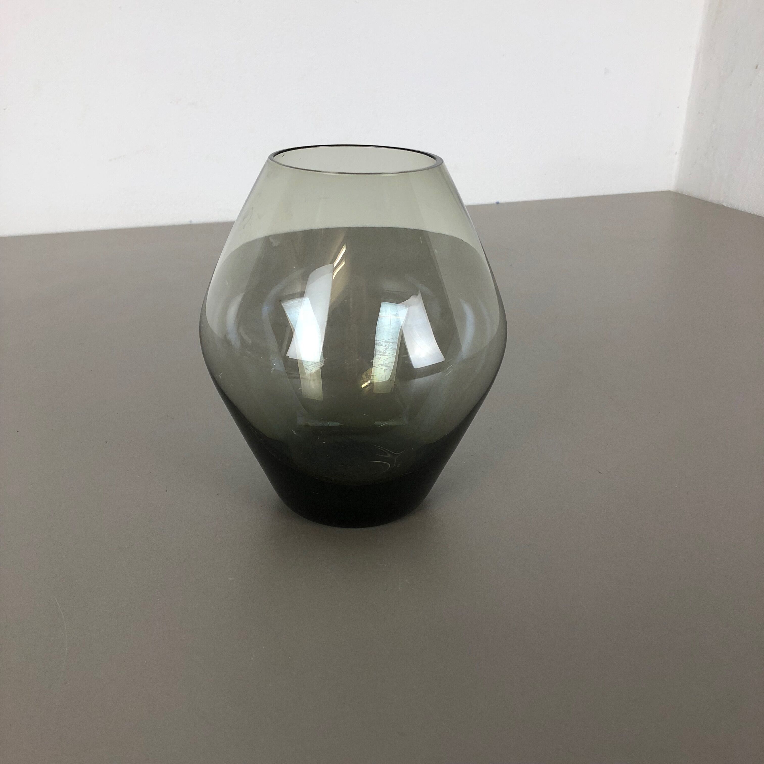 Vintage 1960s turmalin vase by Wilhelm Wagenfeld for WMF, Germany