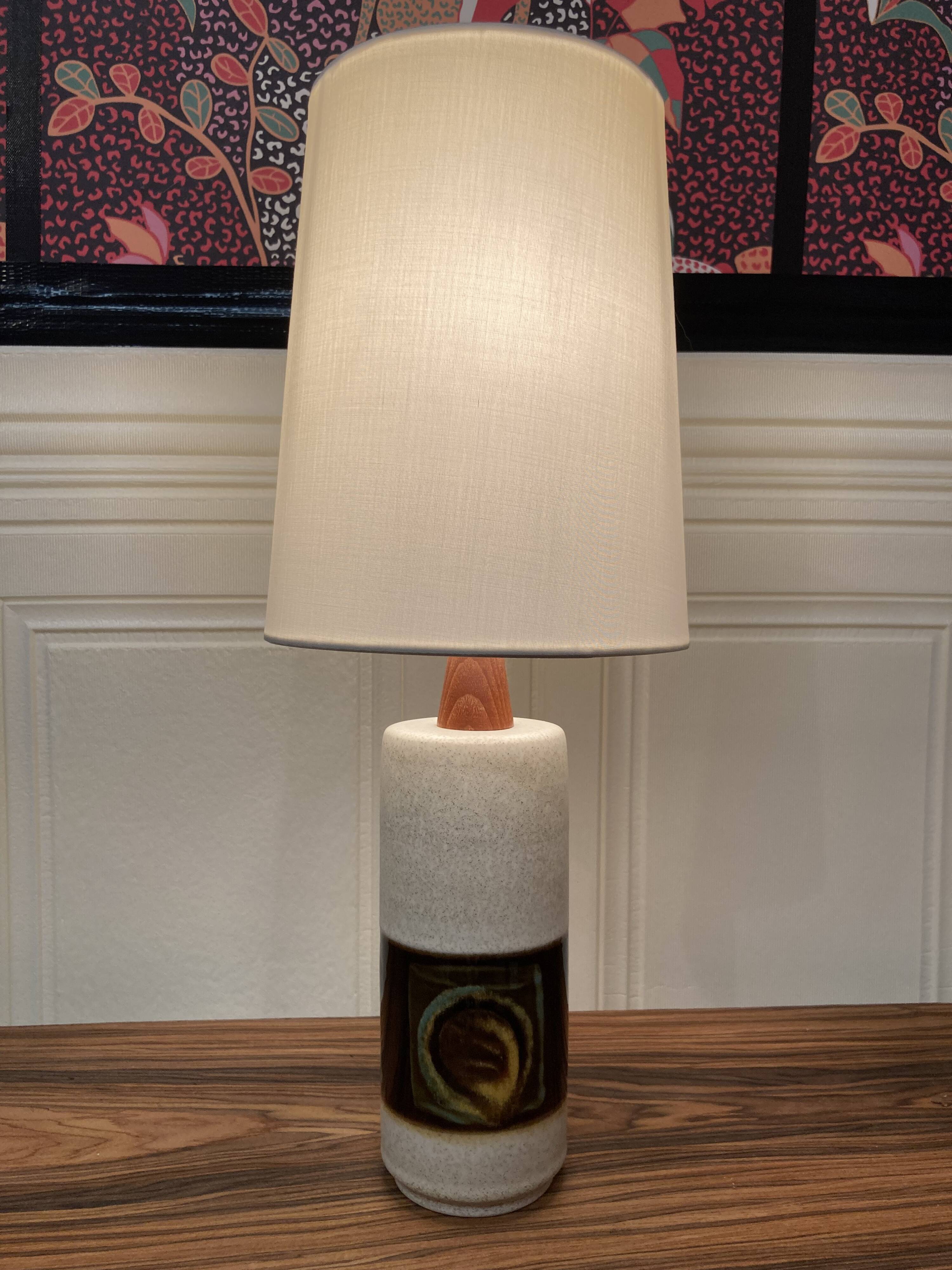 SCANDINAVIAN DESIGN CERAMIC LAMP 1950.