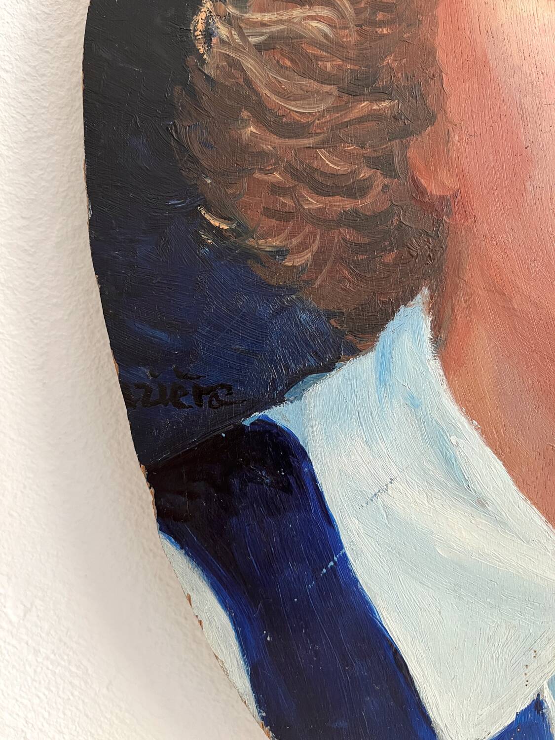 Old oil painting on oval wood with roses thrown from the 30s
