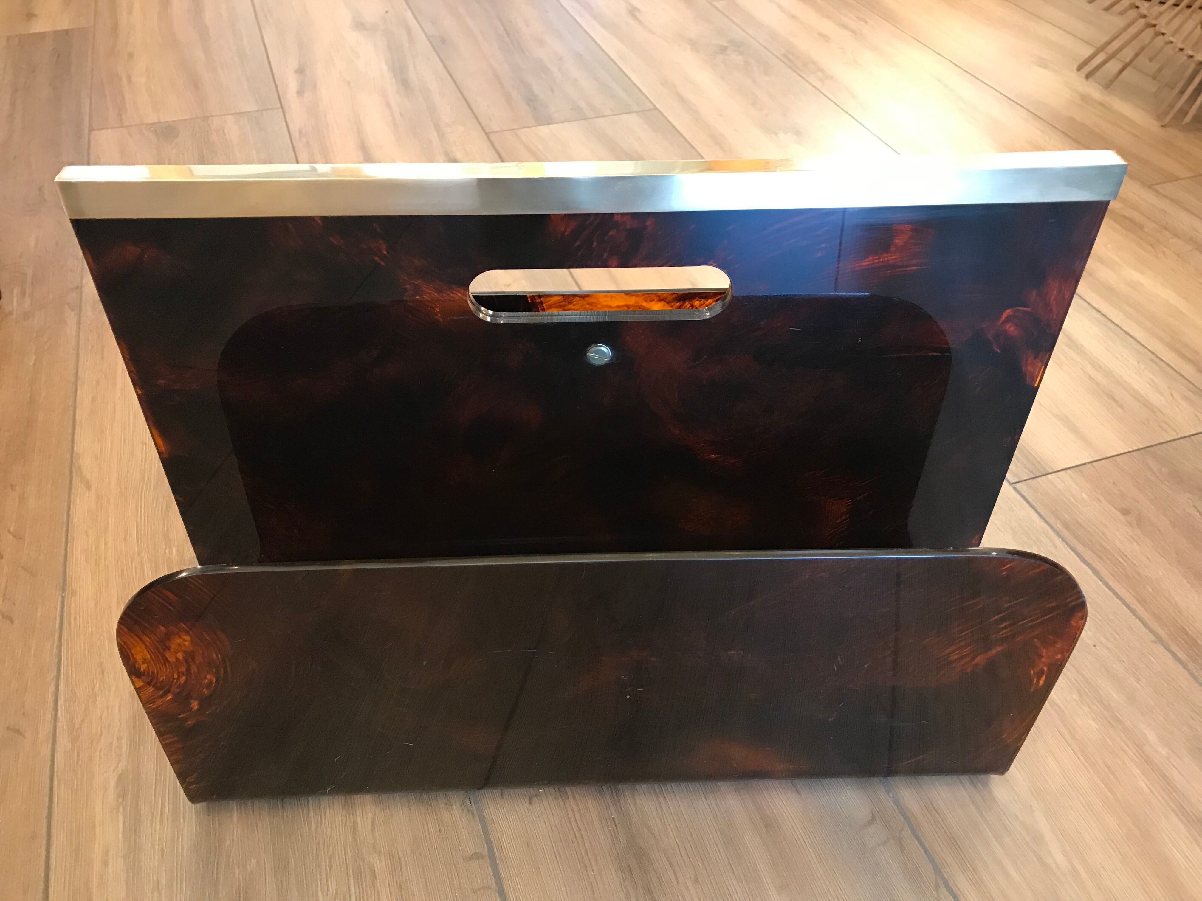 Door in false tortoiseshell