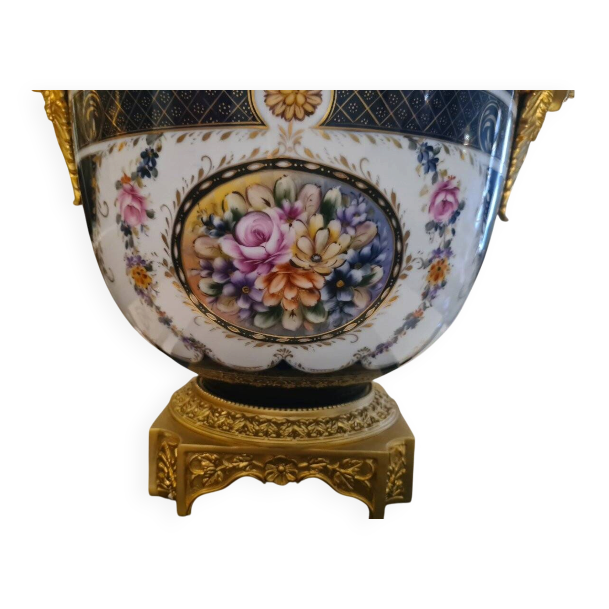 BURNED PORCELAIN FRAGRANCE