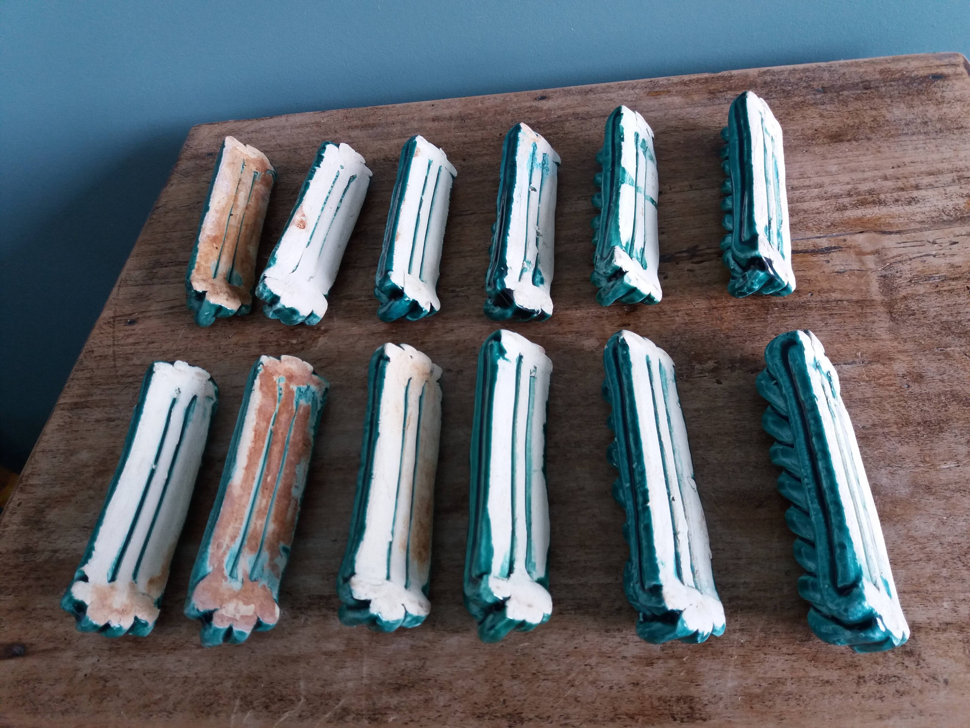 Emerald green braided slip trivet and bottle holder, knife holder