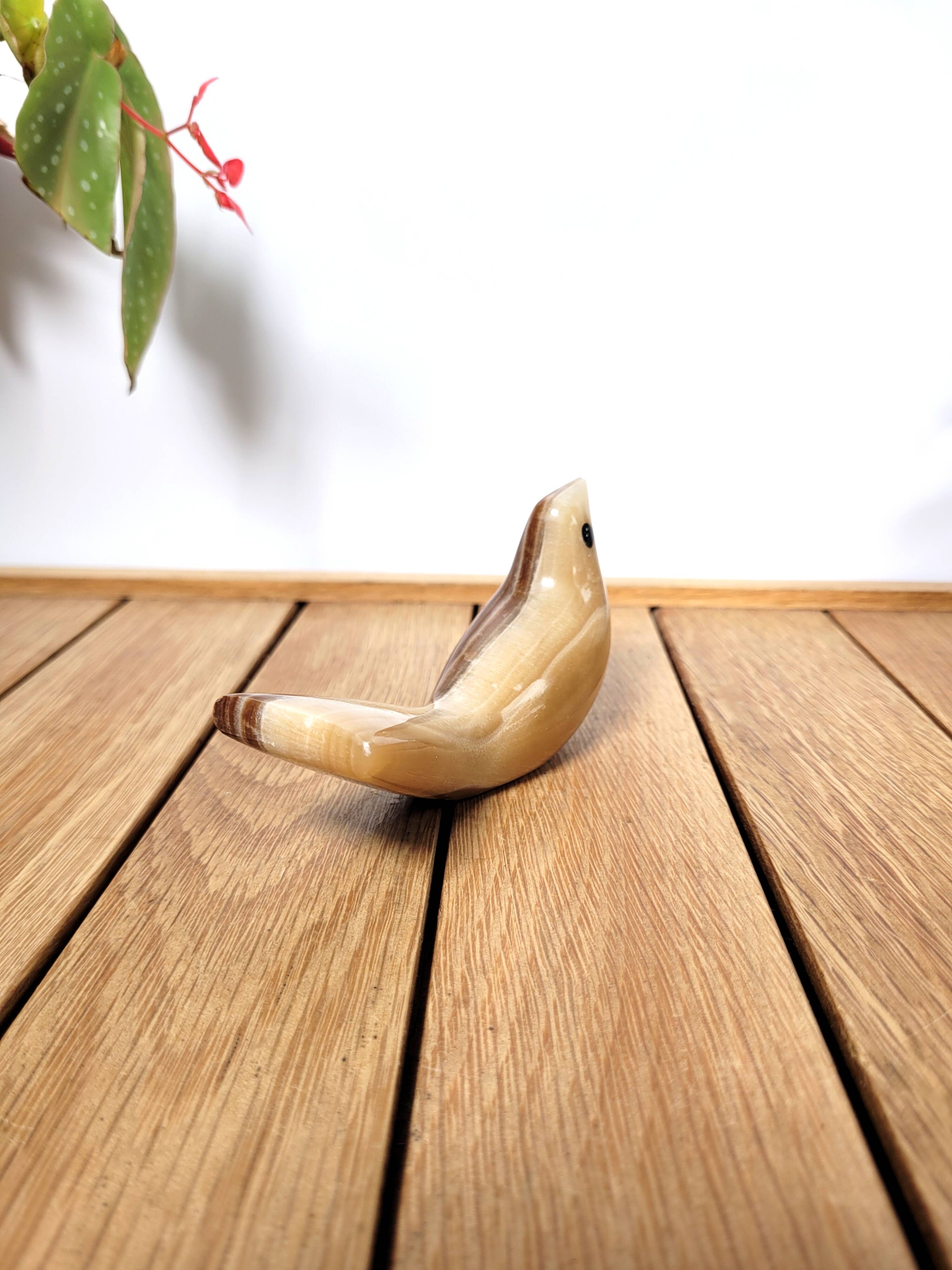 Onyx bird paperweight