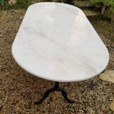 Bistro table in marble and cast iron